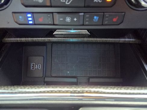 Used 2020 Ford F350 Lariat w/ Lariat Ultimate Package AWD/4WD image 28
