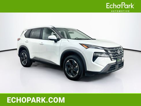 Used 2025 Nissan Rogue SV AWD/4WD image 1