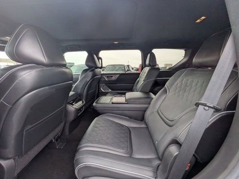 Used 2025 INFINITI QX80 Autograph w/ Autograph Exterior Package image 12