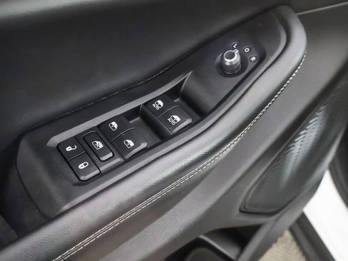 Used 2023 Jeep Grand Cherokee L Laredo AWD/4WD image 39