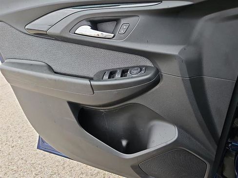 Used 2021 Chevrolet TrailBlazer LT w/ Premium Seating Package image 13