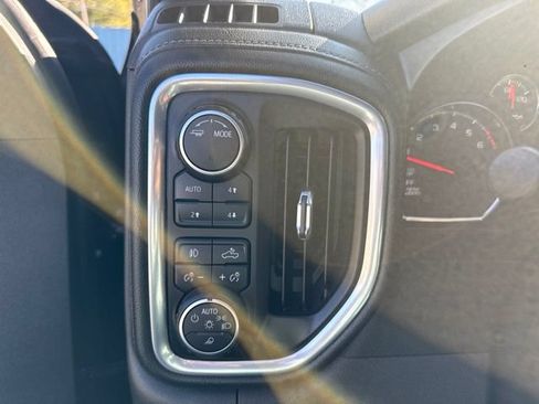 Used 2020 Chevrolet Silverado 1500 RST w/ Texas Edition AWD/4WD image 13