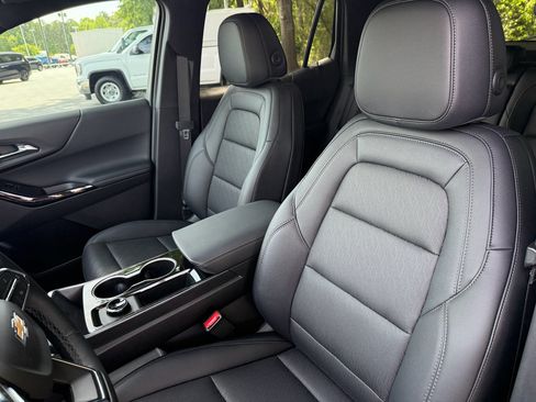 New 2026 Chevrolet Equinox LT w/ Convenience Package II AWD/4WD image 12