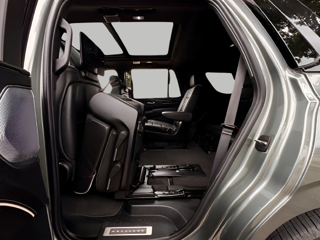 Used 2024 Cadillac Escalade V AWD/4WD image 24