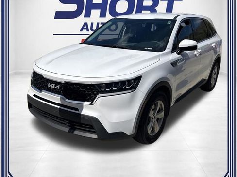 Used 2022 Kia Sorento LX FWD image 1