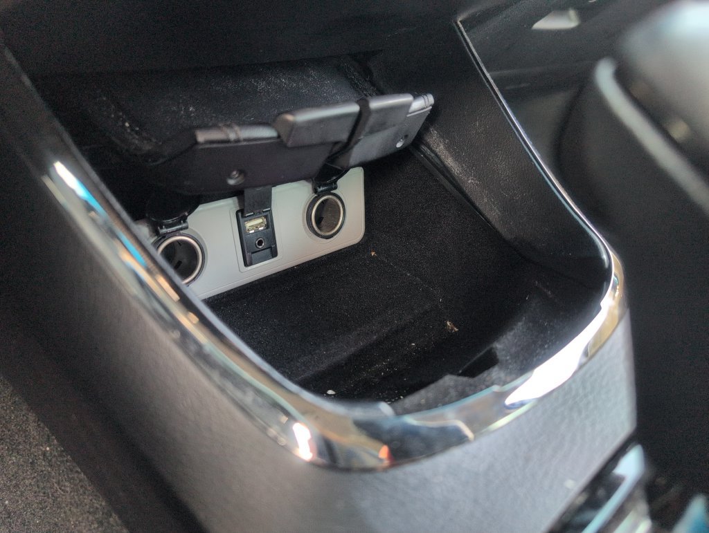 Used 2015 Toyota Avalon XLE FWD image 29