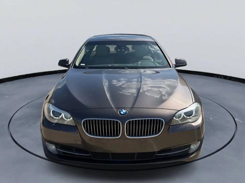 Used 2011 BMW 535i Sedan RWD image 2