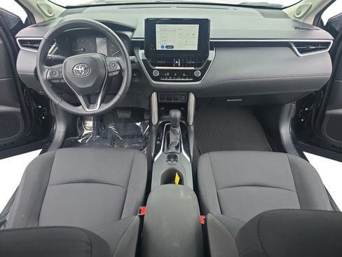 Used 2024 Toyota Corolla Cross LE w/ Moonroof Package FWD image 9