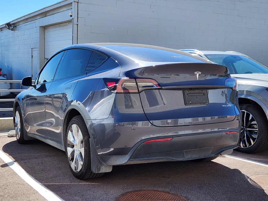 Used 2023 Tesla Model Y Long Range AWD/4WD image 4