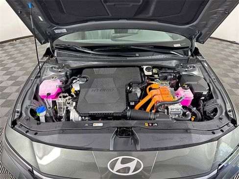 New 2025 Hyundai Elantra SEL image 27