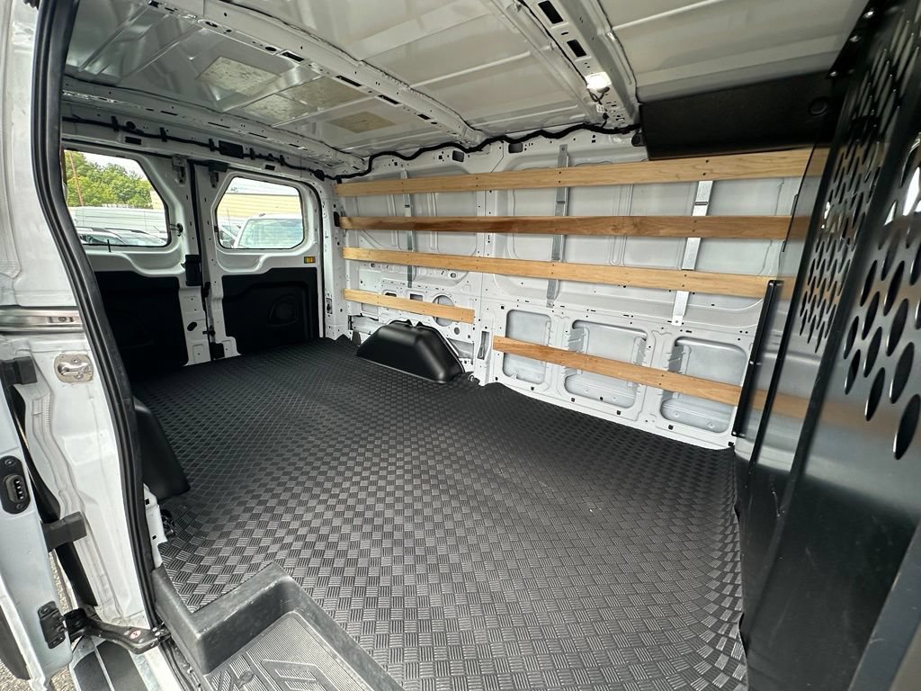 Used 2025 Ford Transit 250 Low Roof w/ Exterior Upgrade Package RWD image 6