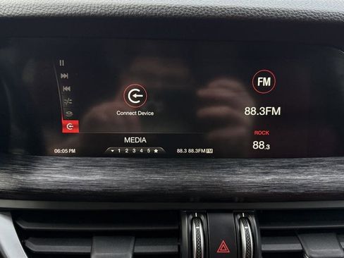 Used 2019 Alfa Romeo Stelvio AWD image 49