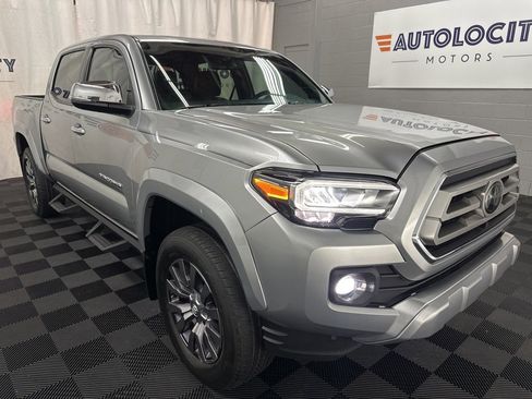 Used 2022 Toyota Tacoma Limited image 3