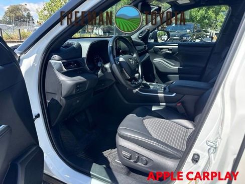 Used 2021 Toyota Highlander XSE AWD/4WD image 7