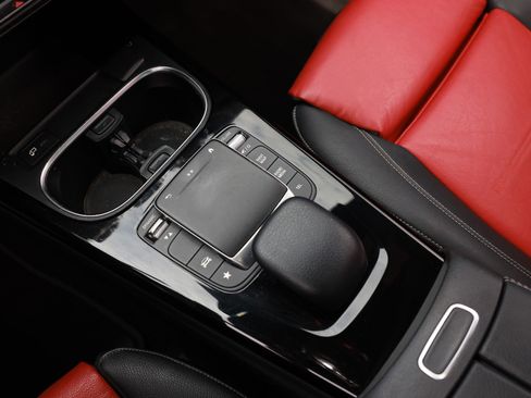 Used 2021 Mercedes-Benz CLA 250 w/ AMG Line image 43