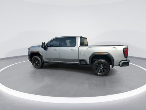 Used 2024 GMC Sierra 2500 AT4 w/ AT4 Premium Plus Package AWD/4WD image 8