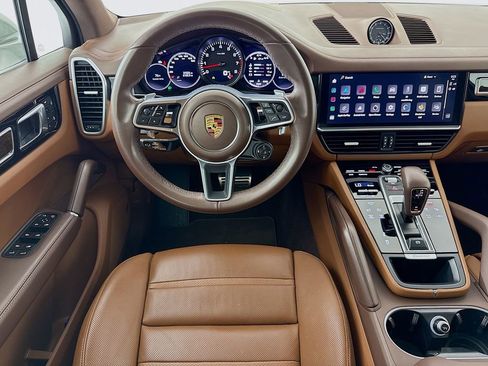 Certified 2023 Porsche Cayenne S Platinum image 27