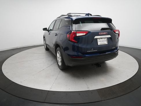 Used 2023 GMC Terrain SLE w/ Driver Convenience Package image 34