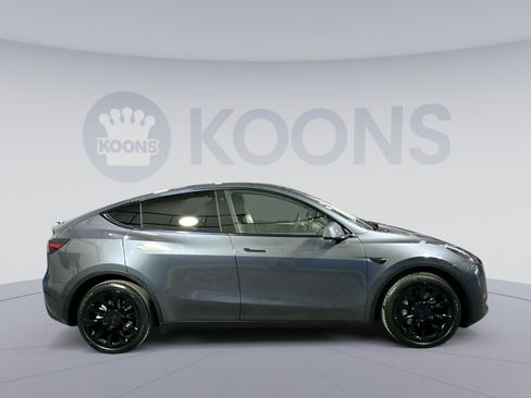 Used 2023 Tesla Model Y Long Range image 8