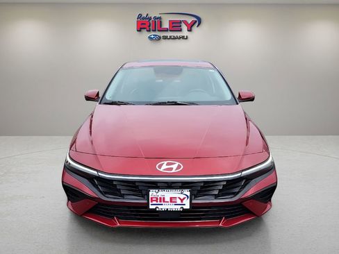 Used 2024 Hyundai Elantra Limited FWD image 8