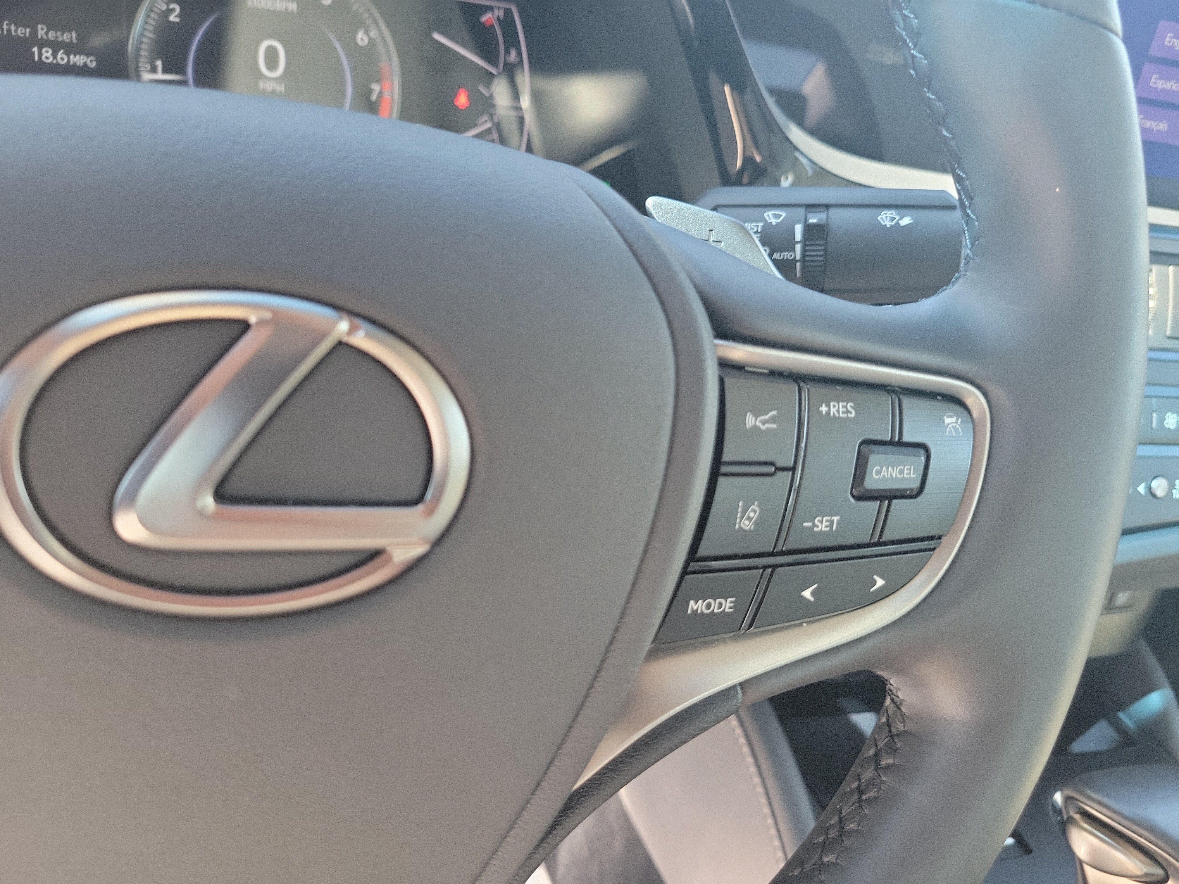 Used 2025 Lexus ES 350 w/ Premium Package FWD image 26
