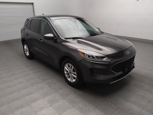 Used 2020 Ford Escape SE FWD image 13
