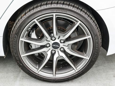 Used 2025 Genesis G70 2.5T AWD/4WD image 8