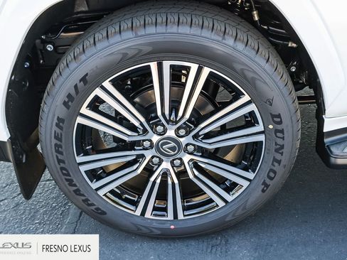 New 2026 Lexus LX 700h Luxury AWD/4WD image 8