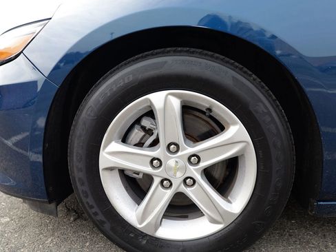 Used 2019 Chevrolet Malibu LS image 12