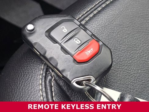 Used 2021 Jeep Wrangler Unlimited Sahara image 31