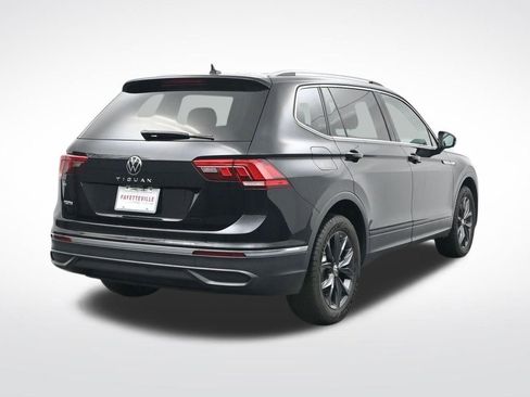 Used 2023 Volkswagen Tiguan SE FWD image 6