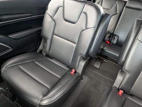 Certified 2024 Kia Telluride S w/ S Sunroof Package AWD/4WD image 12
