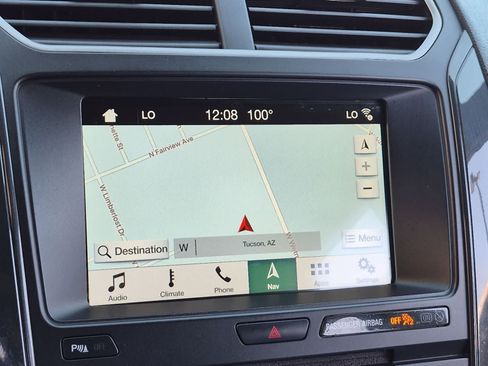 Used 2018 Ford Explorer XLT w/ Equipment Group 202A FWD image 28