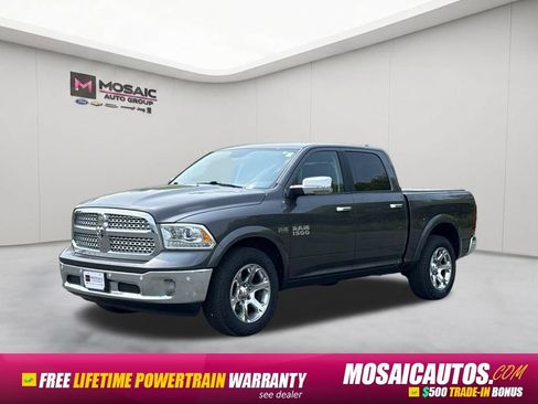 Used 2017 RAM 1500 Laramie w/ Convenience Group AWD/4WD image 3