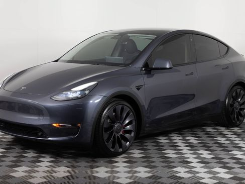 Used 2023 Tesla Model Y Long Range AWD/4WD image 1