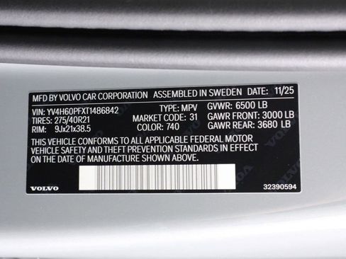 New 2026 Volvo XC90 T8 Ultra w/ Protection Package Premier AWD/4WD image 17