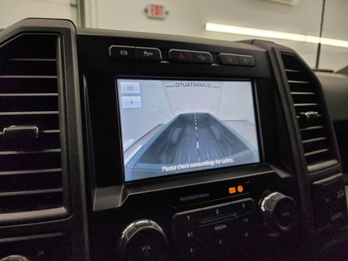 Used 2022 Ford F250 XL w/ STX Appearance Package image 19