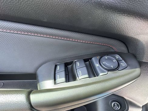 Used 2025 Chevrolet TrailBlazer RS w/ Convenience Package AWD/4WD image 13