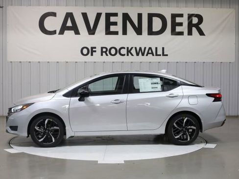 New 2025 Nissan Versa SR image 4