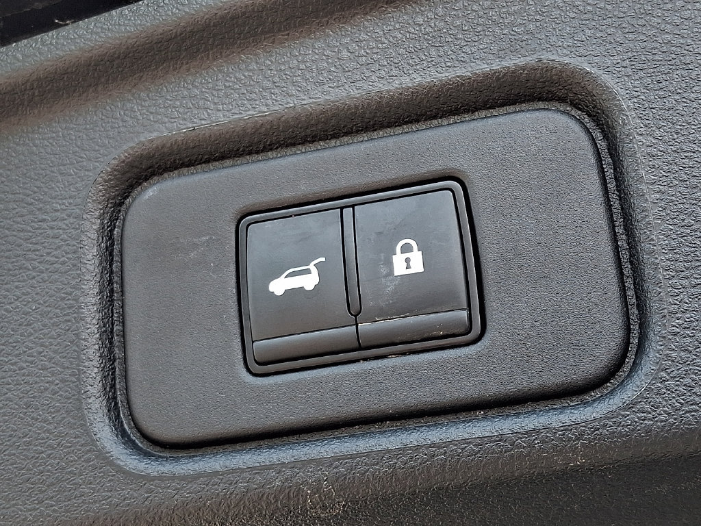 Certified 2023 Nissan Pathfinder SL w/ SL Premium Package AWD/4WD image 32