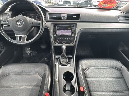 Used 2015 Volkswagen Passat 1.8T Limited Edition image 13