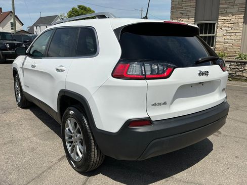 Used 2019 Jeep Cherokee Latitude Plus w/ Cold Weather Group AWD/4WD image 5