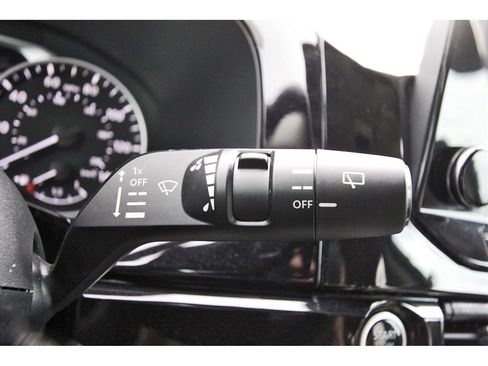 Used 2023 Nissan Pathfinder SL image 20