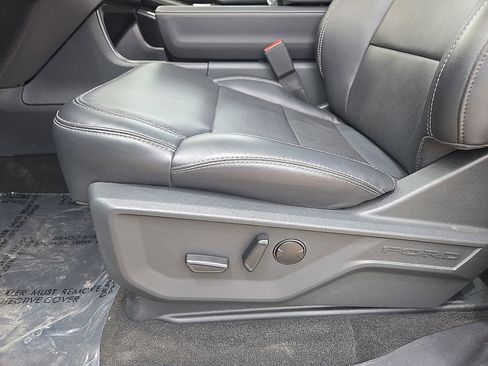 Used 2025 Ford Expedition Max Platinum AWD/4WD image 24