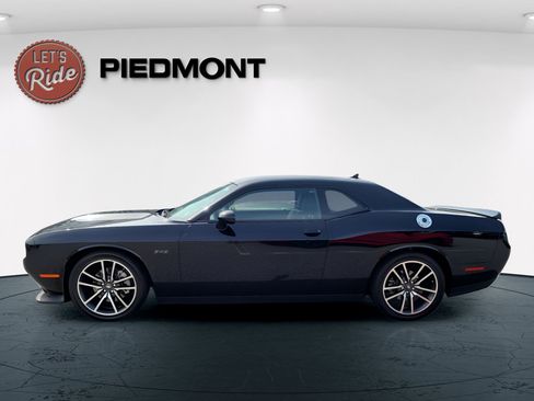 Used 2023 Dodge Challenger R/T w/ Plus Package RWD image 9