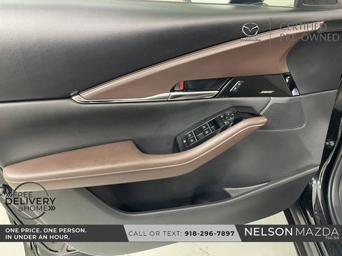 Used 2025 MAZDA CX-30 AWD 2.5 S w/ Premium Package image 18