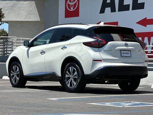 Used 2023 Nissan Murano SV FWD image 3