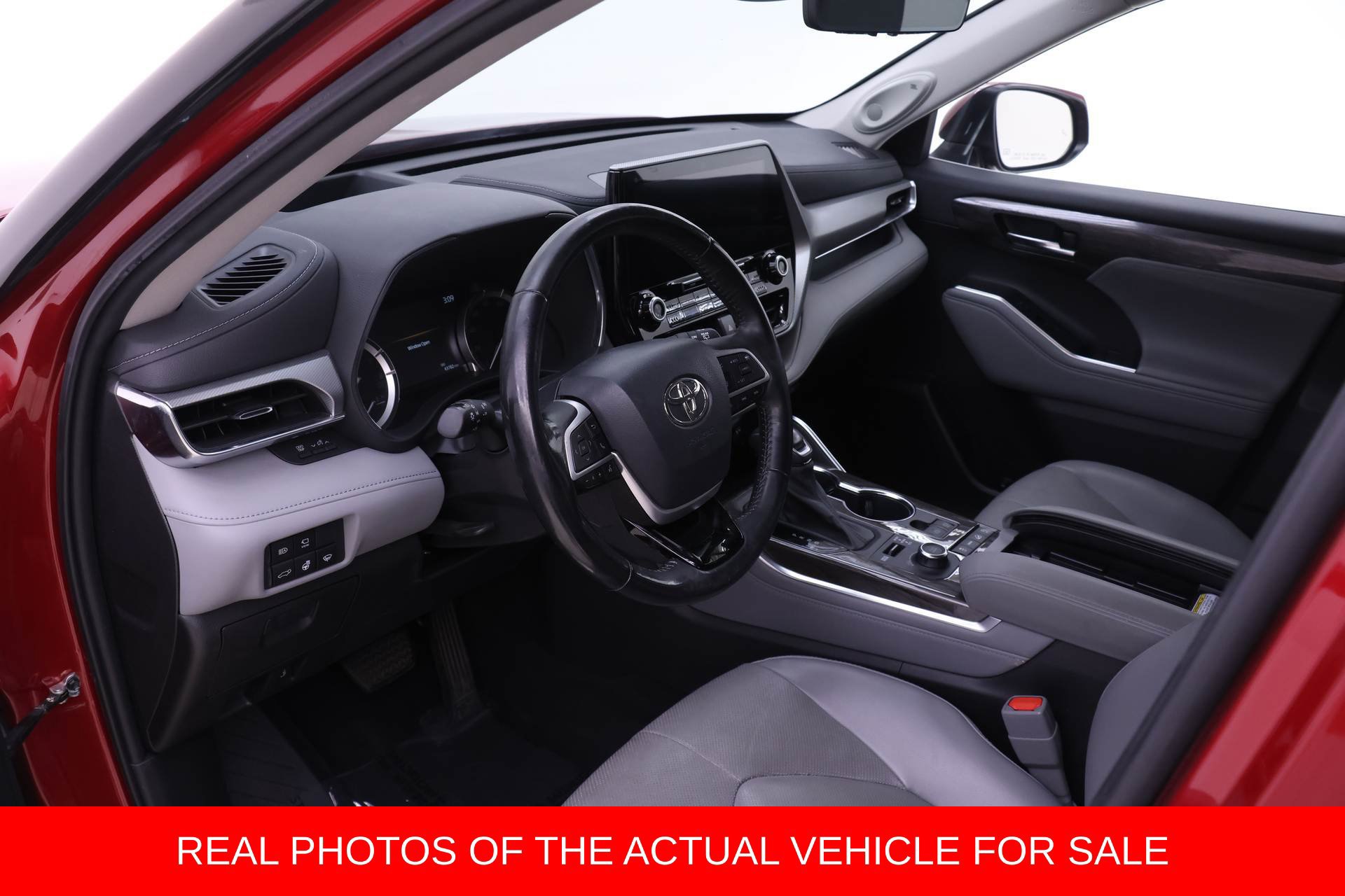 Used 2022 Toyota Highlander Platinum AWD/4WD image 3