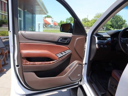 Used 2016 Chevrolet Suburban LTZ AWD/4WD image 16