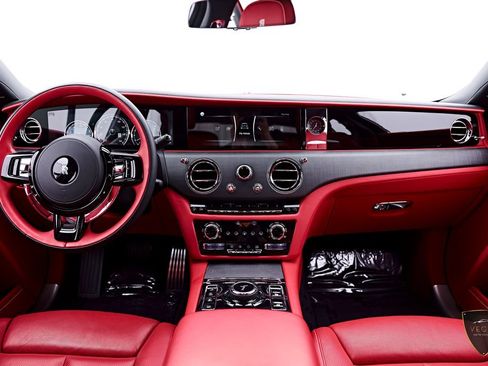 Used 2024 Rolls-Royce Ghost AWD/4WD image 65